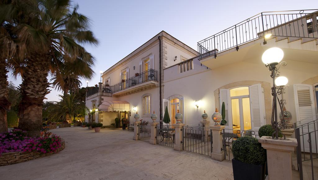 Charme Hotel Villa Principe Fitalia Фануза Экстерьер фото